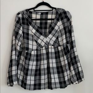*ACCEPTING ALL OFFERS* Old Navy Plaid Blouse
